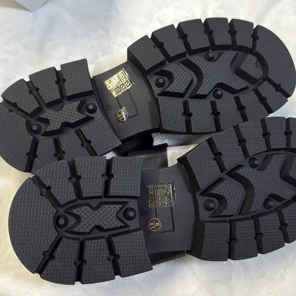 Truffle Collection Y2K chunky strap sandals in black- Size 41 - Picture 8 of 9